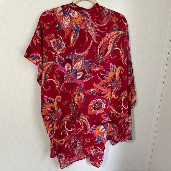 IMAN Cape Shawl Swim Coverup Jacket Blouse Red Pink Paisley Floral NWT - Picture 2 of 5